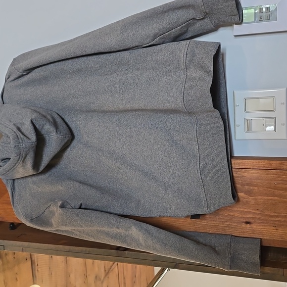 Patagonia Pull Over Hooded Sweater - Picture 2 of 3